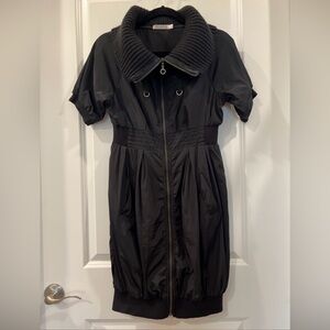 Monoreno Black Dress with Ribbed Collar & baloon hem S